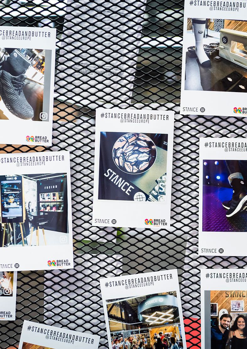 Kreative Fotowand mit STANCE-Produkten und Bread & Butter Eindrücken, designt von MORE PIOUS STUDIOS.
