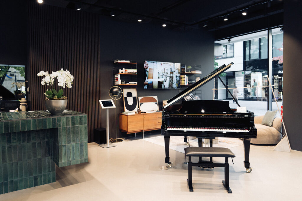 FLAGSHIP STORE – STUTTGART